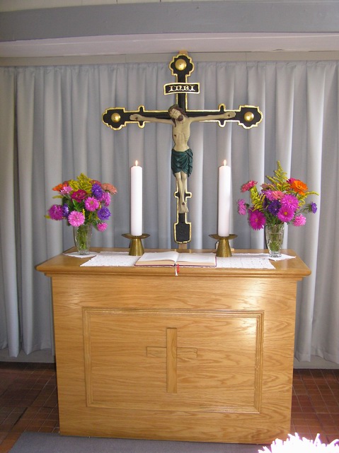 Altar mit Deko